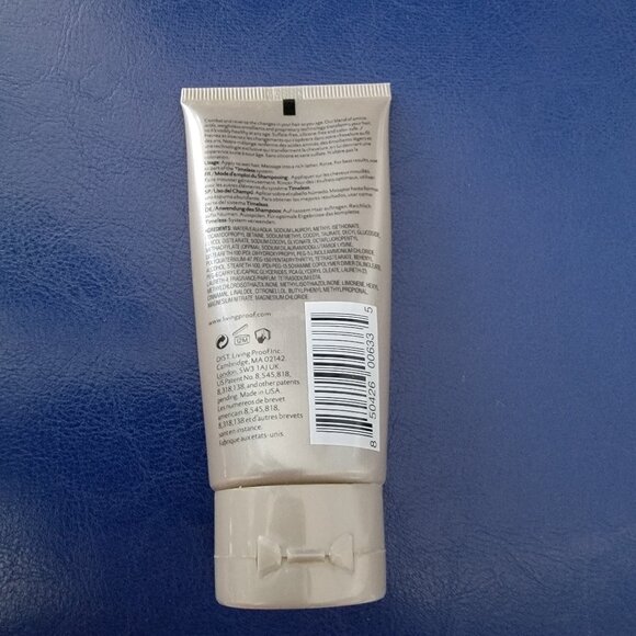 Living Proof Timeless Shampoo Sealed - Picture 4 of 6
